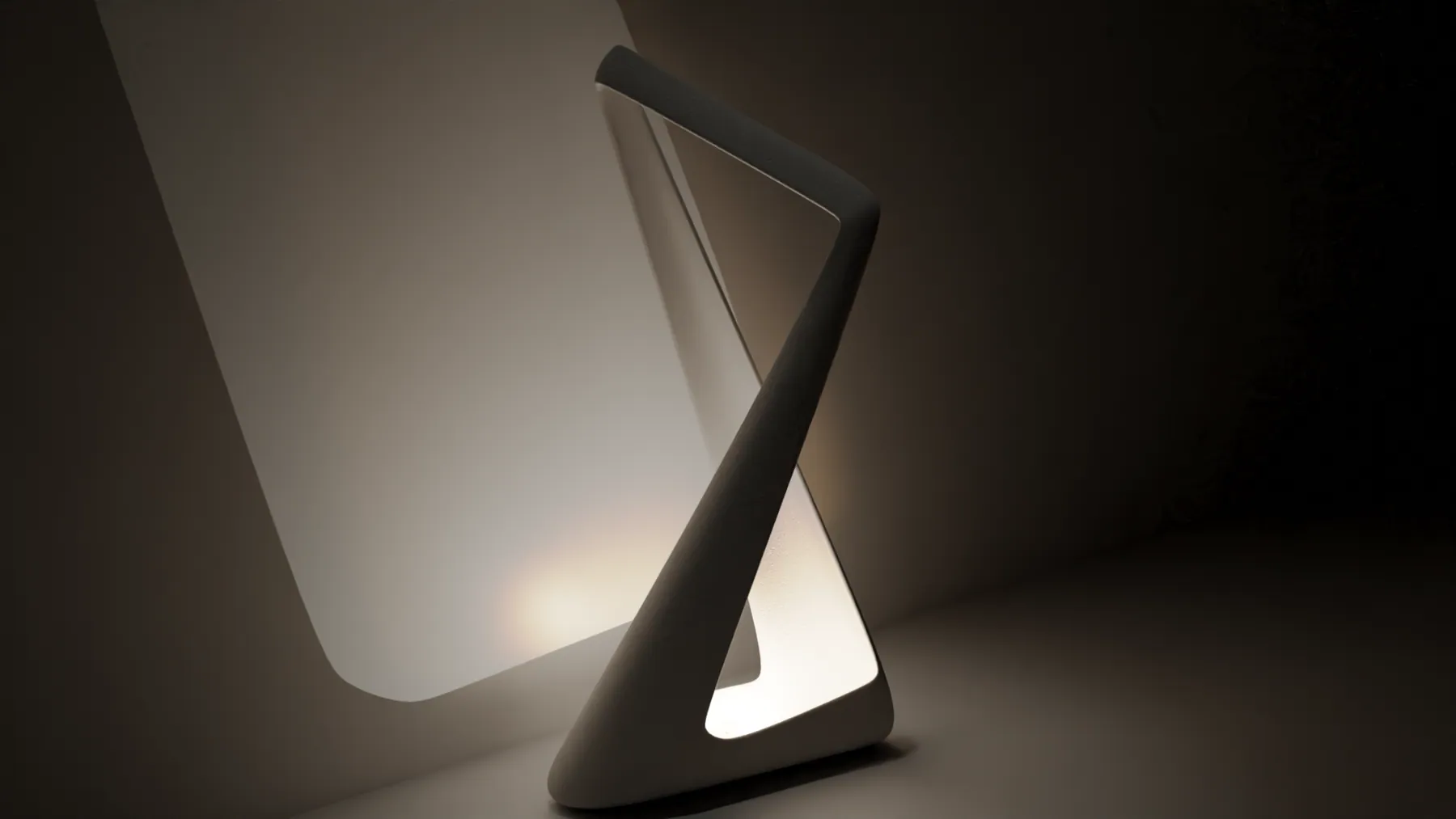 Twist lamp